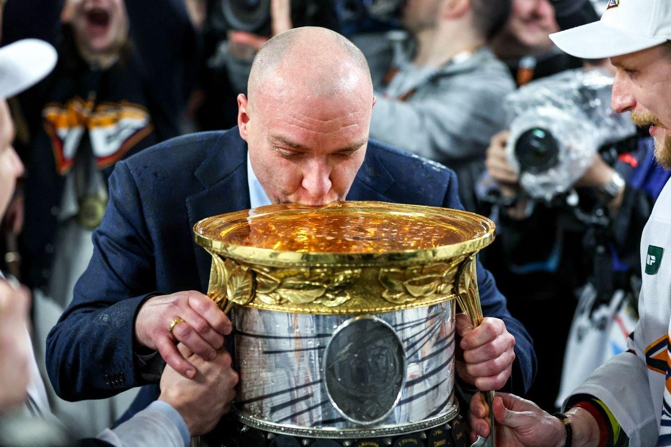 Андрей Разин уволен из «Металлурга»