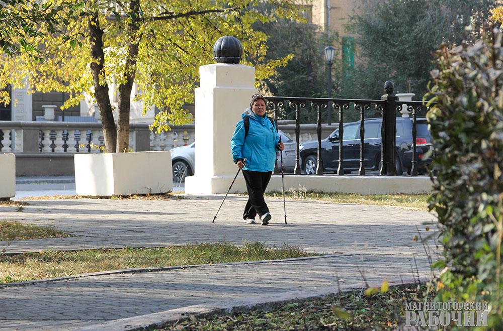 Пешком за здоровьем. Любители скандинавской ходьбы решили объединиться в клуб
