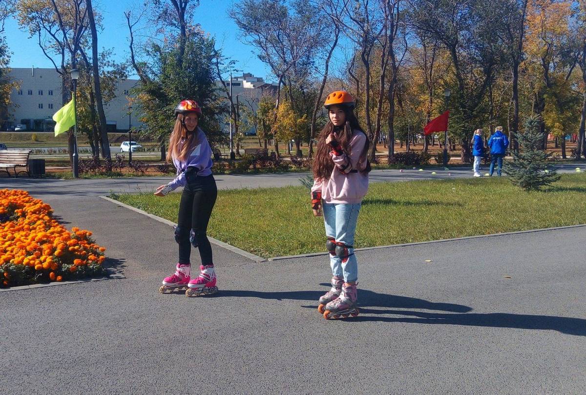 Мастерство правилам не помеха. В парке «У Вечного огня» прошли соревнования юных роллеров Мастерство правилам не помеха. В парке «У Вечного огня» прошли соревнования юных роллеров