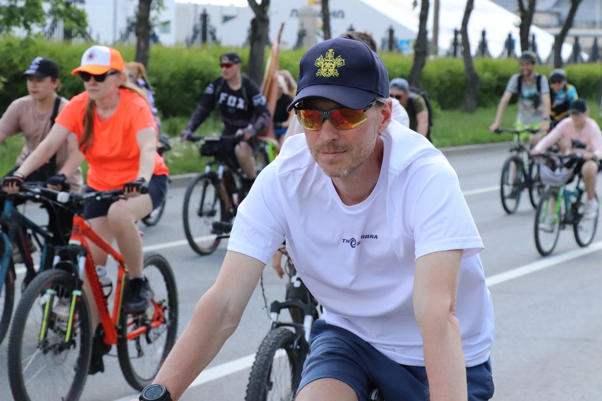 Велопарад 2026: 4,5 тысячи велосипедистов проехали по улицам Магнитогорска Велопарад 2026: 4,5 тысячи велосипедистов проехали по улицам Магнитогорска