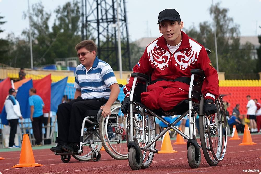 Чемпионы на колясках. В Магнитогорске начался необычный фестиваль спорта