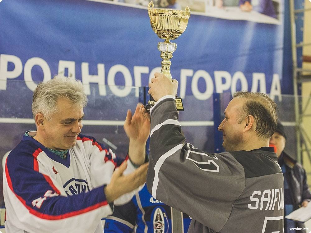 «Альфа-центр» – чемпион! ВИП-турнир по хоккею в валенках выиграли бизнесмены