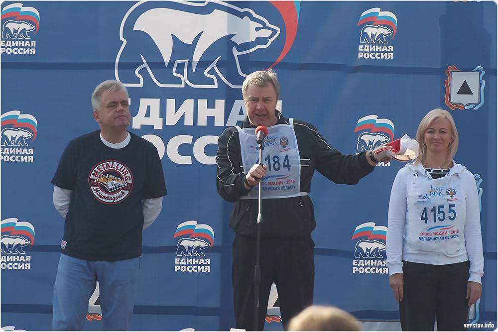 «Спасибо сентябрю за такое дежавю». Бахметьев на «Кроссе наций» считал праздники, а Морозов читал стихи