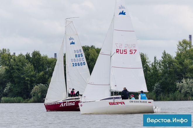Спортсменки из Магнитогорска успешно выступили на Кубке губернатора по парусному спорту